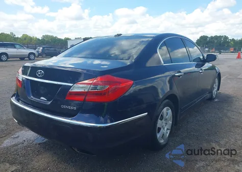 2013 Hyundai Genesis 3.8 z USA, uszkodzony, nr VIN KMHGC4DD2DU224729